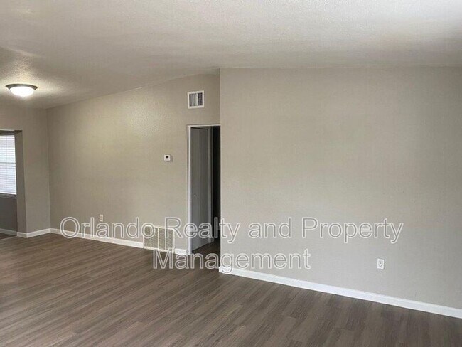 Foto del edificio - 1573 N Hudson St