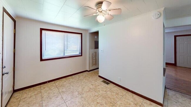 Foto del edificio - 302 4th St NE