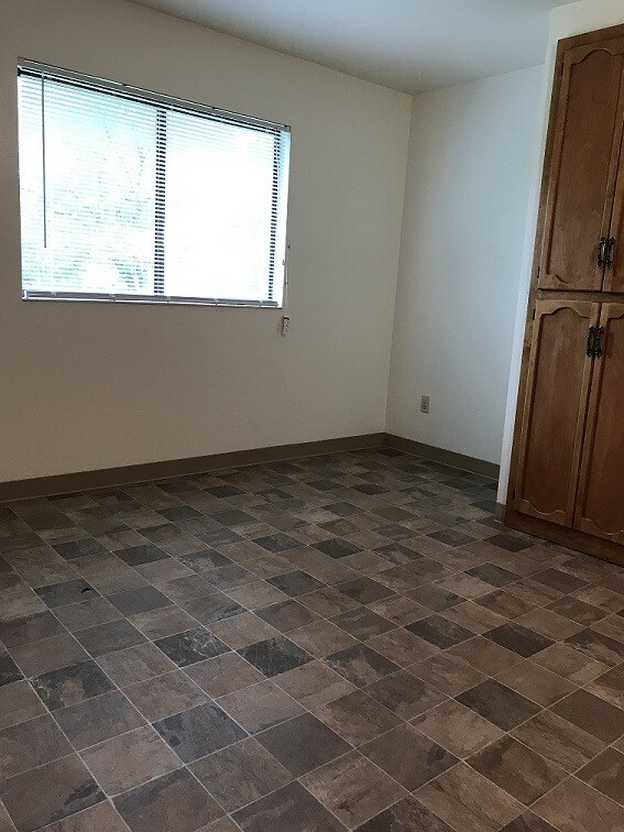Foto del edificio - 6615 W Denton Ln