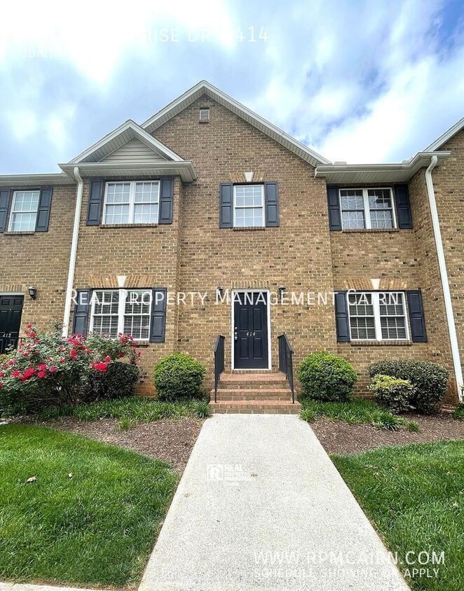 Photo - 1002 Enterprise Dr-414