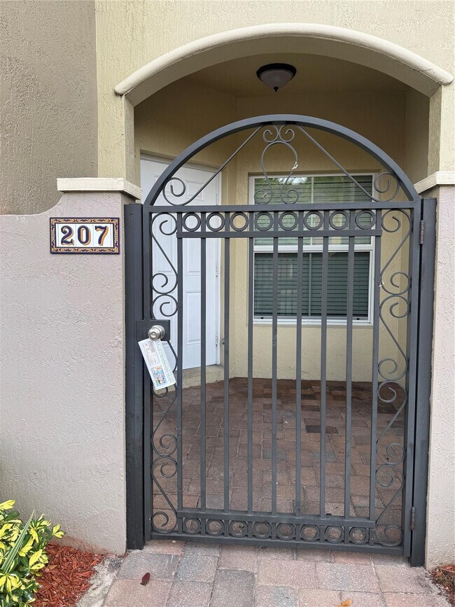 Foto del edificio - 2851 Prospect Rd