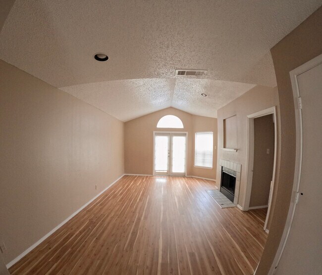 Building Photo - 14721 Whitecap Blvd
