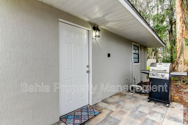Foto del edificio - 318 Deer Cove Ln