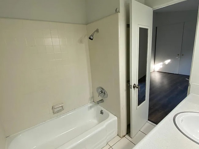 Foto del edificio - 45500 Garden Square