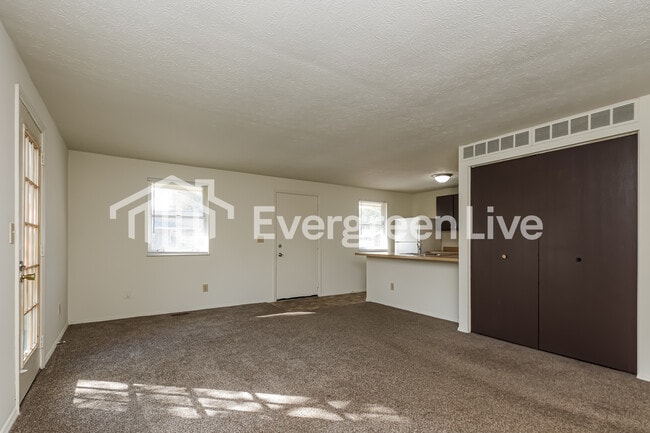 Building Photo - 8197 Mount Washington Dr