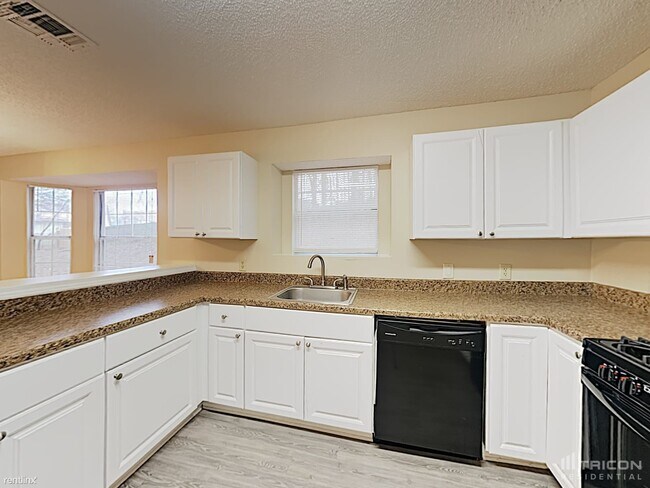 Building Photo - 324 Eagle Ct