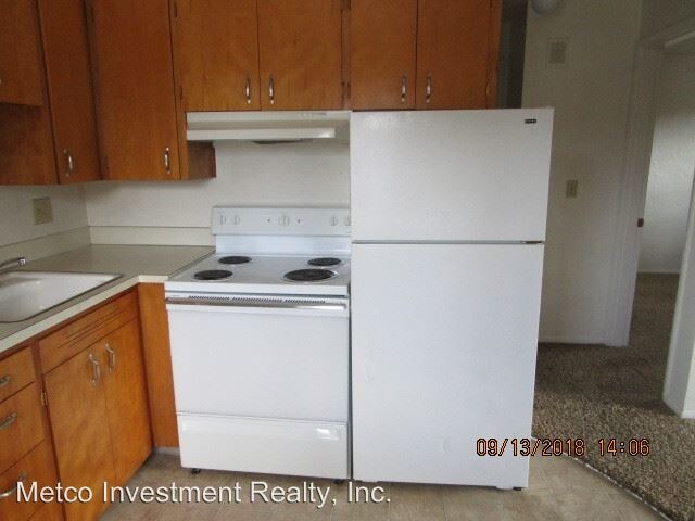 Building Photo - 824 A St