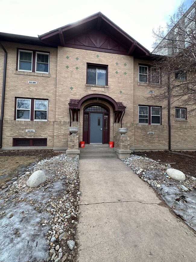 Building Photo - 2101 S Josephine St