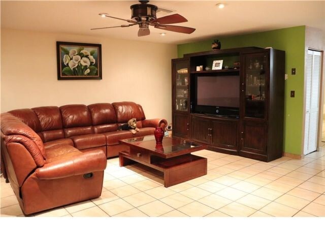 Building Photo - 13256 SW 43rd Ln