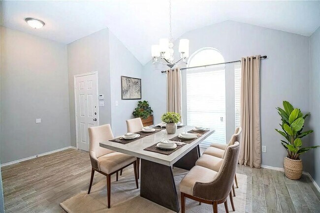 Foto del edificio - 4926 Brazoswood Cir