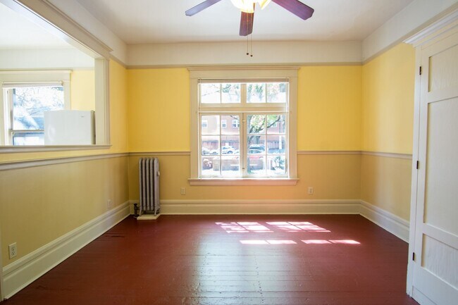 Foto del edificio - Very Spacious & Charming 1-Bedroom Downtown Near PAM, PSU + Waterfront!