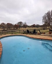 Building Photo - 1317 Meandering Way