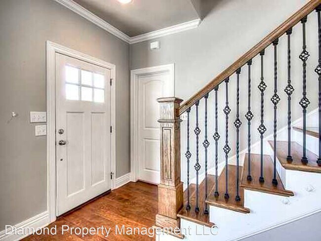 Building Photo - 4 br, 2.5 bath House - 421 Perfect Place