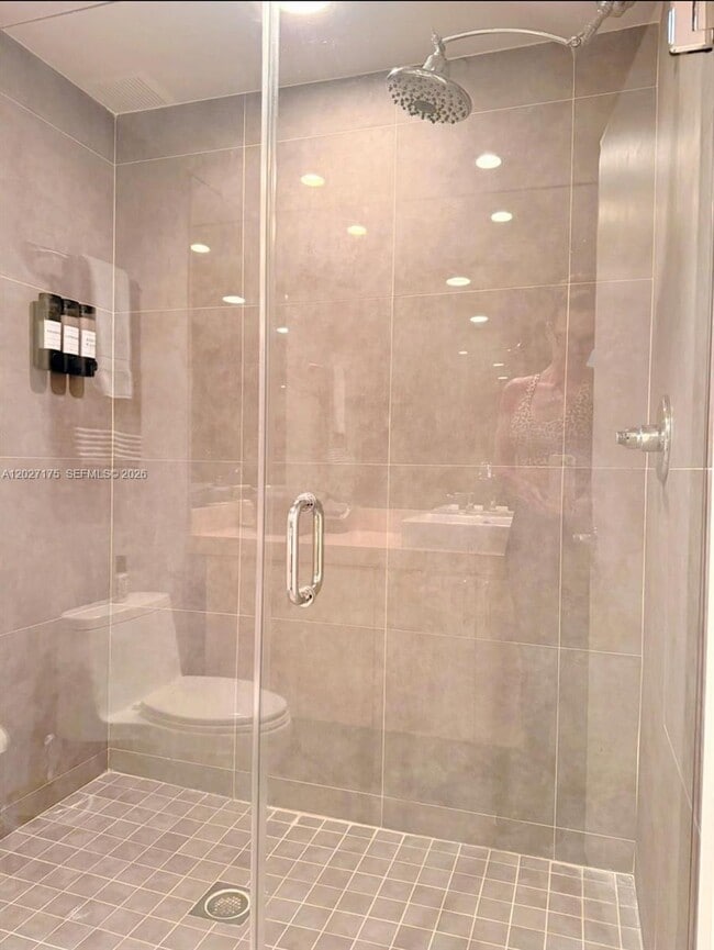 Foto del edificio - 2135 Washington Ct