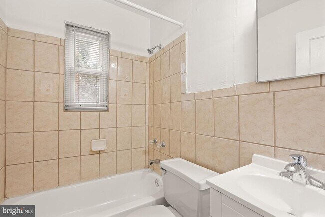 Building Photo - 550 Malcolm X Ave SE