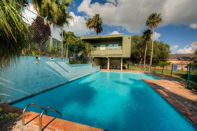 Piscina - Harlingen Estates