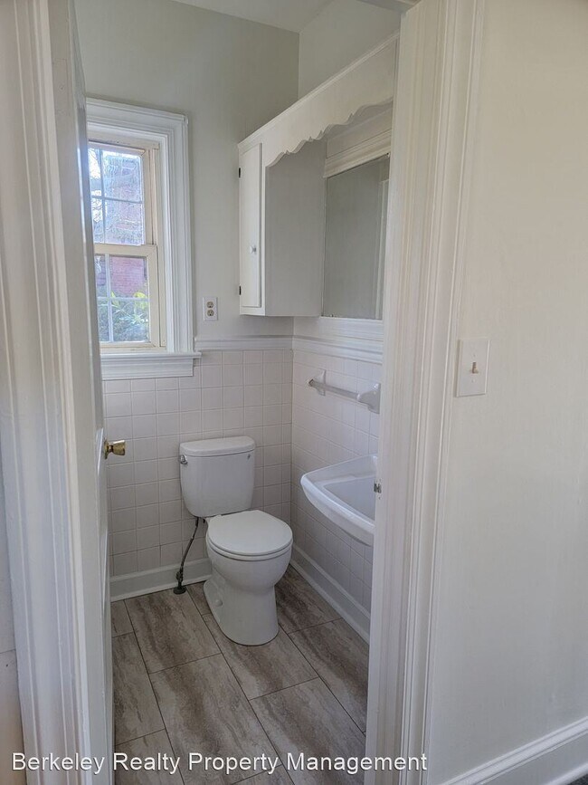 Building Photo - Studio, 1 bath House - 603 Capitol Landing Rd