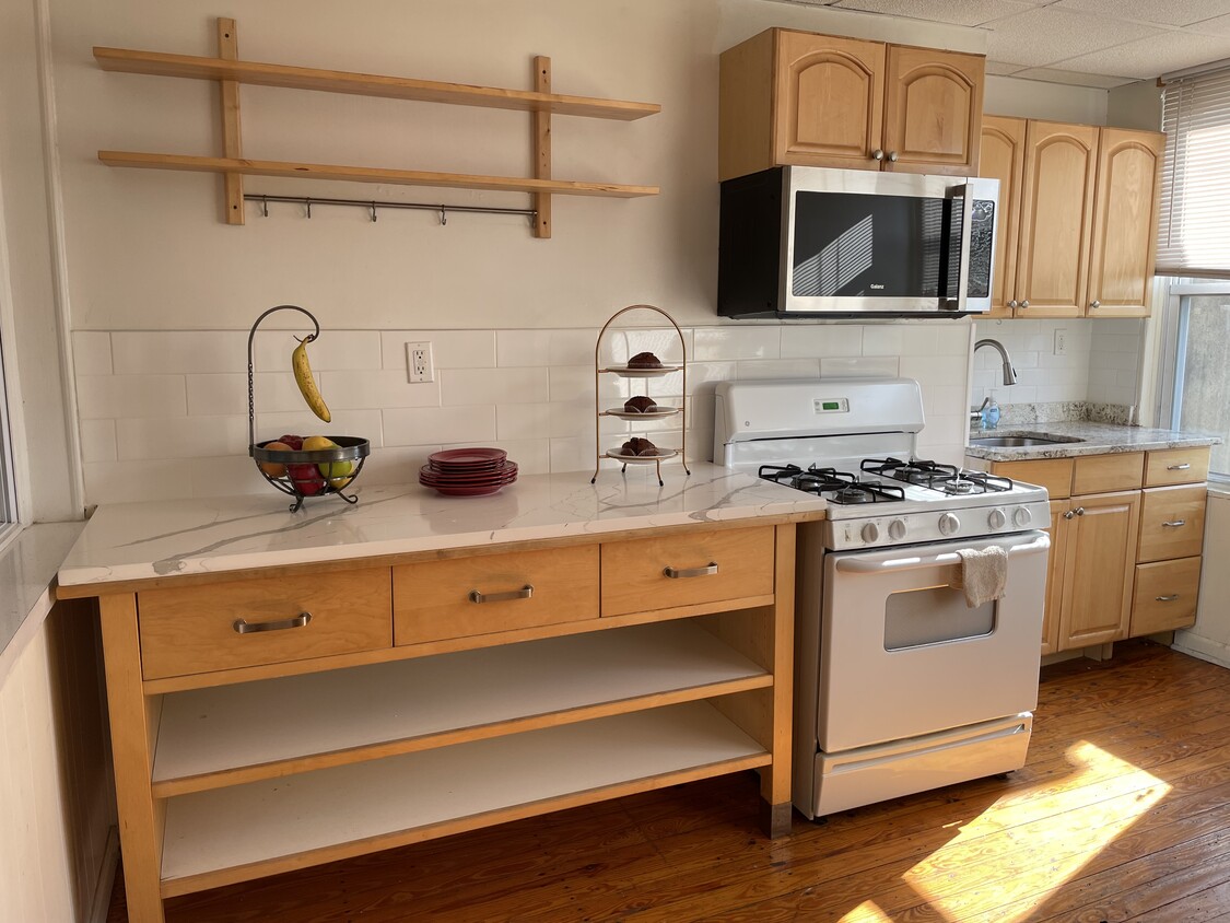 Photo - 475 Monmouth St (Jersey City, NJ)