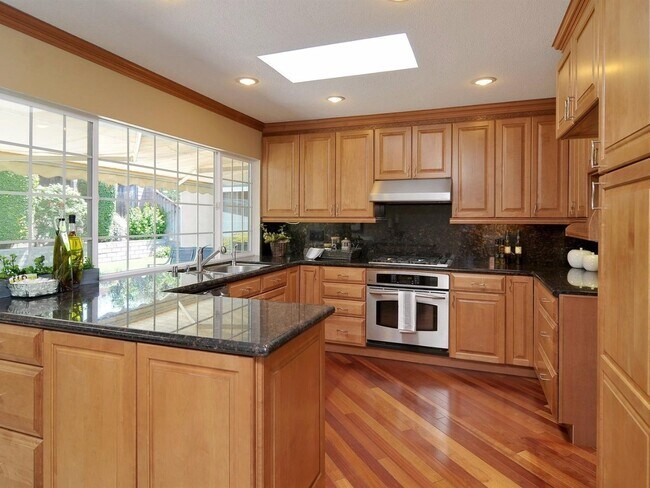 Building Photo - 3365 Cropley Ct