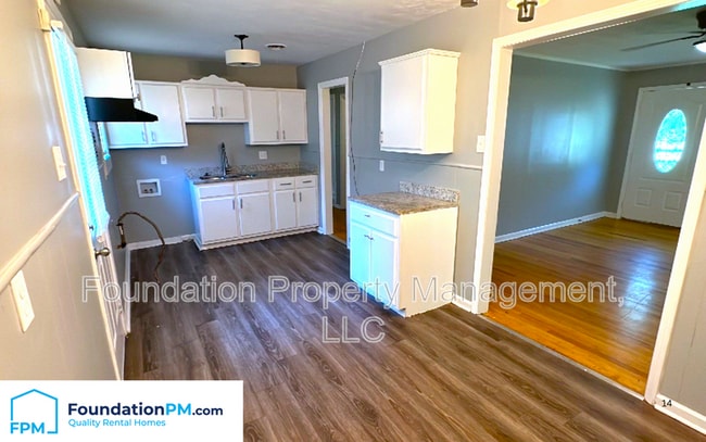 Building Photo - 319 Honduras Dr