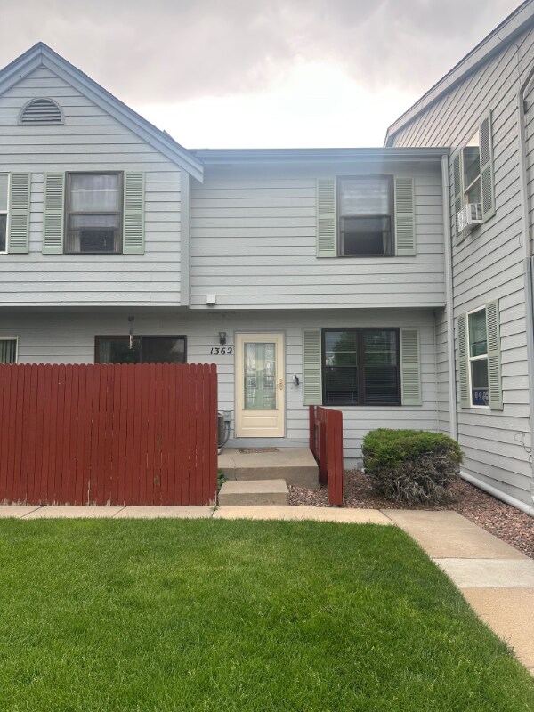 Building Photo - 1362 Firefly Cir