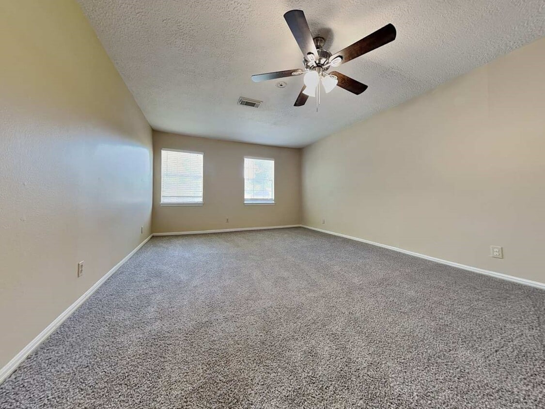 Building Photo - 1115 Misty Lea Ln