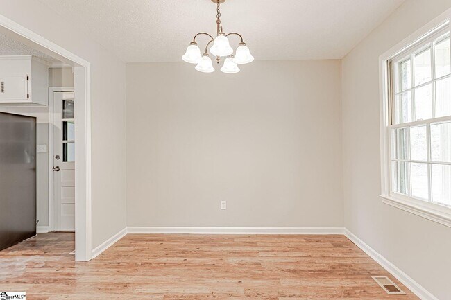 Foto del edificio - 203 McArthur St