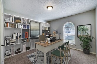 Building Photo - 10102 Crescent Moon Dr