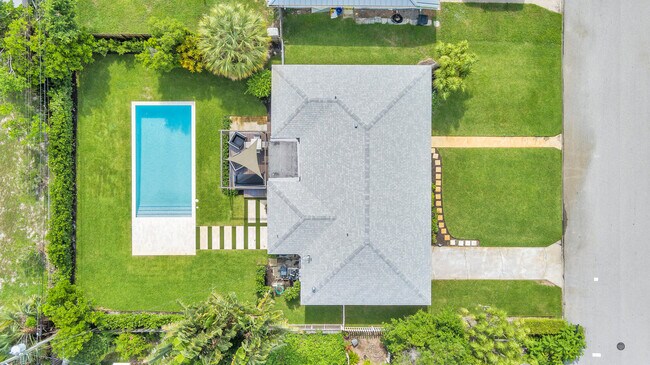 Foto del edificio - 152 Vassar Dr