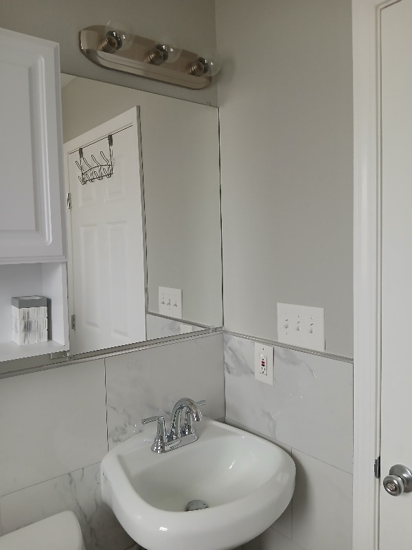 Building Photo - 1708 Ave B