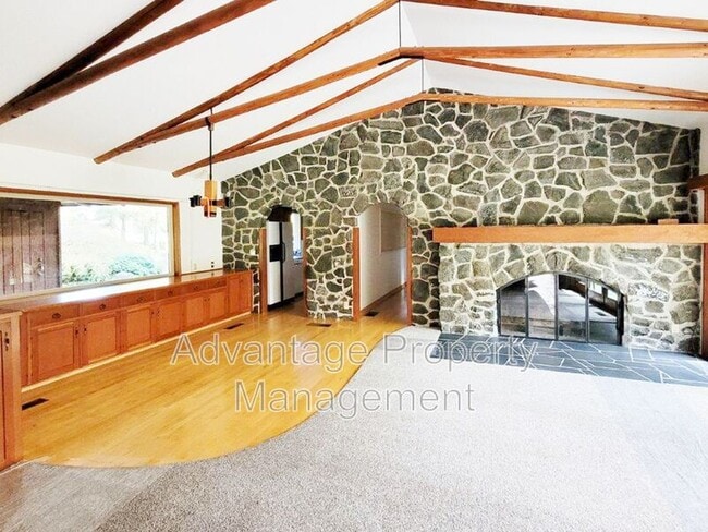 Foto del edificio - 22876 Alsea Hwy