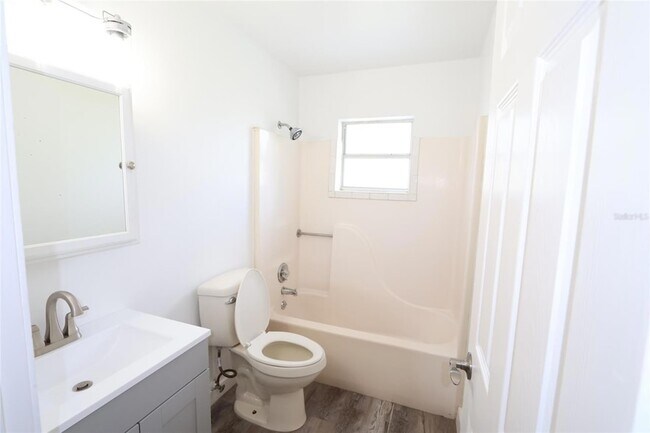 Foto del edificio - 918 S Scenic Hwy