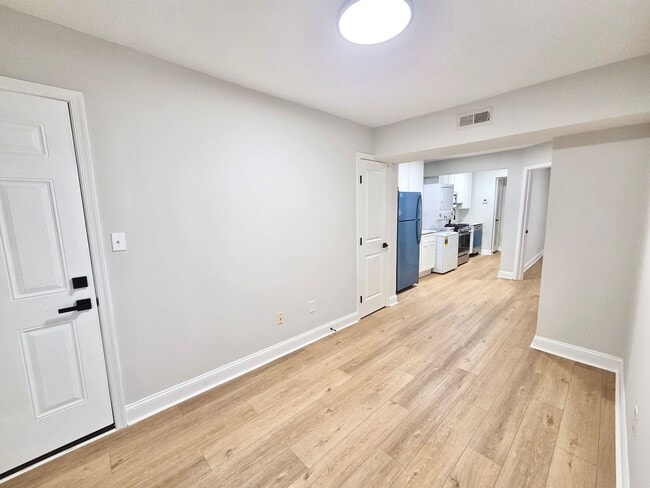 Building Photo - Charming 3 BR/1 BA Apartment in Trinidad!