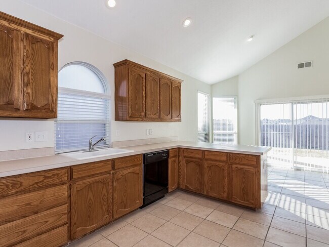 Building Photo - 3804 Wellsburg Way