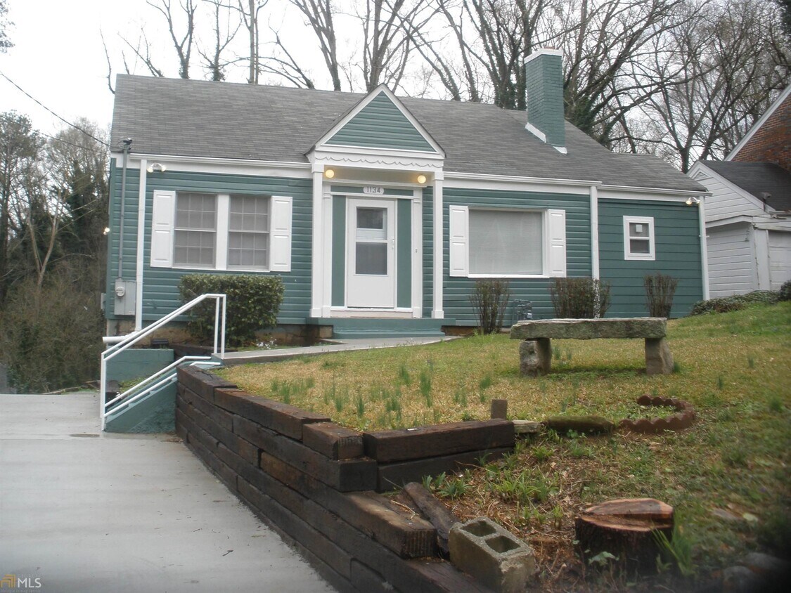 Primary Photo - 1134 Chatham Ave SW