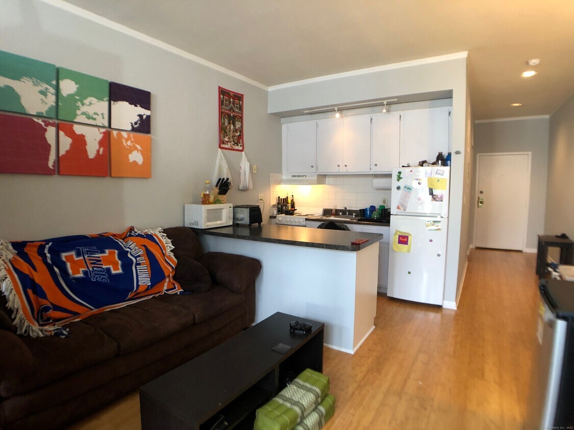 Foto principal - 94 Washington St