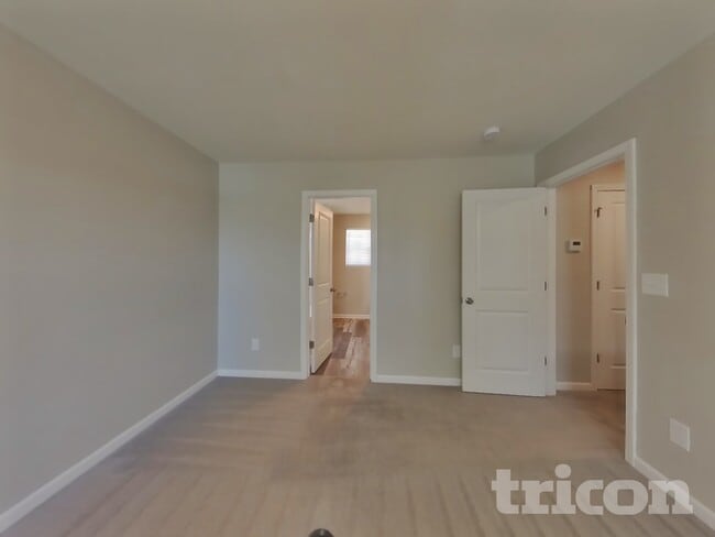 Building Photo - 518 Sylvia St