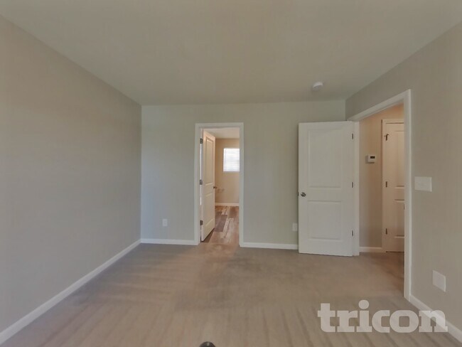 Foto del edificio - 518 Sylvia St