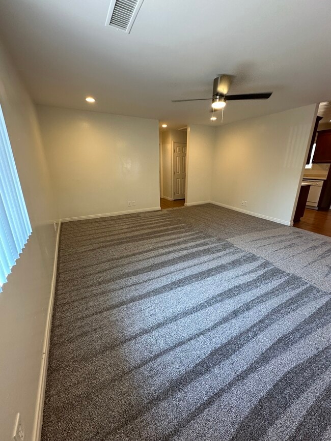 Foto del edificio - 1364 Marline Ave