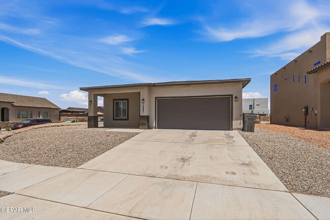 Foto del edificio - 14801 Mike a Mendoza Ave