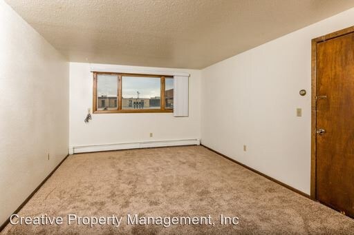 Foto del edificio - 225 18th Ave SE