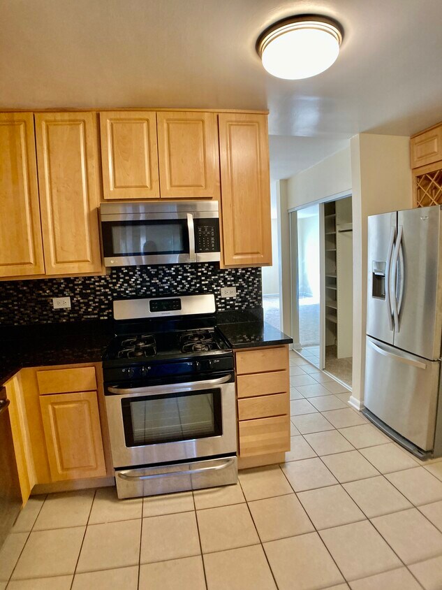 Foto principal - 8608 Skokie Blvd