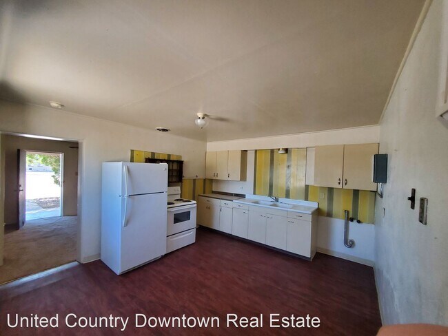 Building Photo - 1 br, 1 bath House - 1200 S. Gold St.