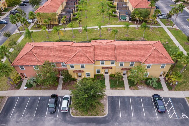 Building Photo - 3022 Secret Lake Dr