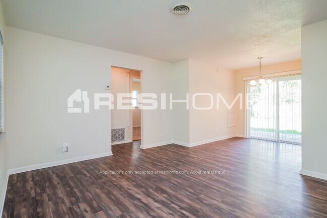 Building Photo - 4129 Kalwit Ln