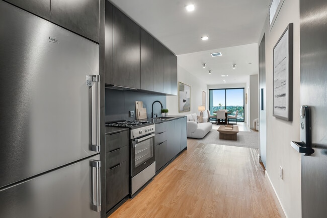 Building Photo - Venue Residences