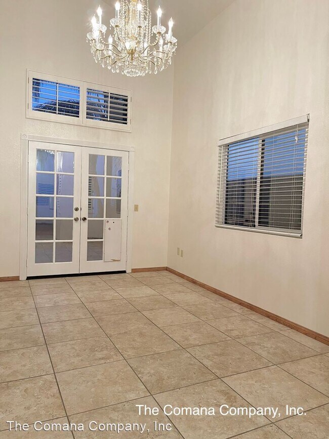 Building Photo - 4 br, 2.5 bath House - 1076 Erin Drive