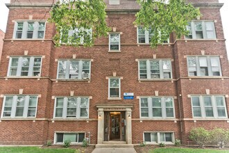 Building Photo - 1019 Dempster St