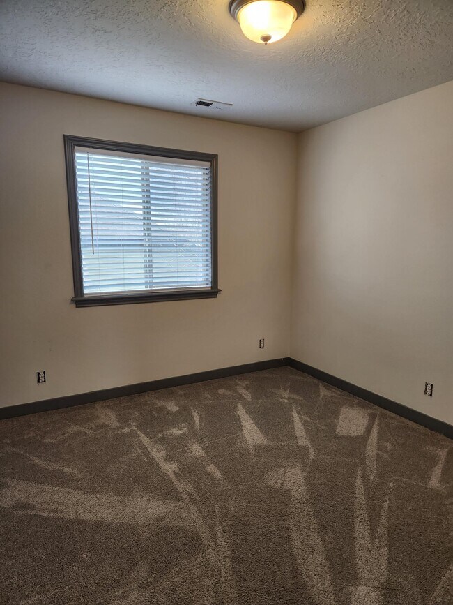 Foto del edificio - 11917 Goldfinch St