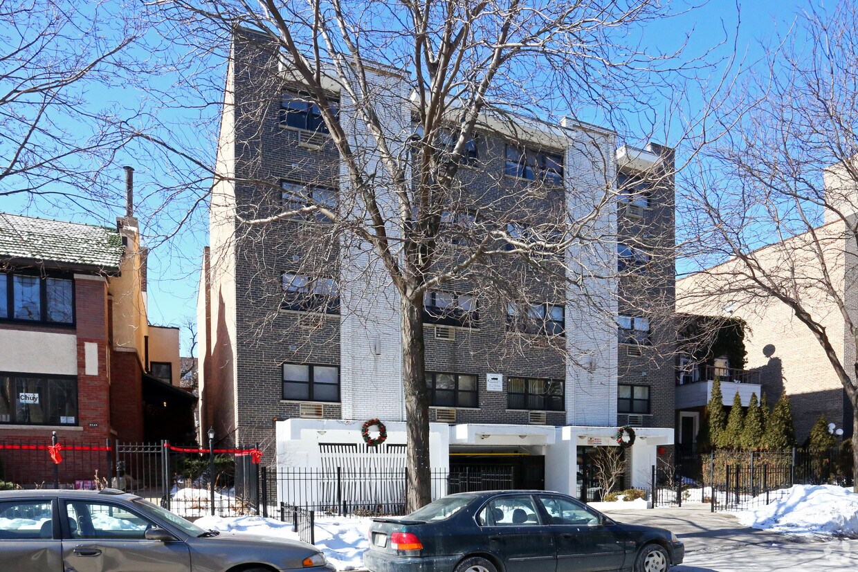 Building Photo - Crescent Drive Apartments